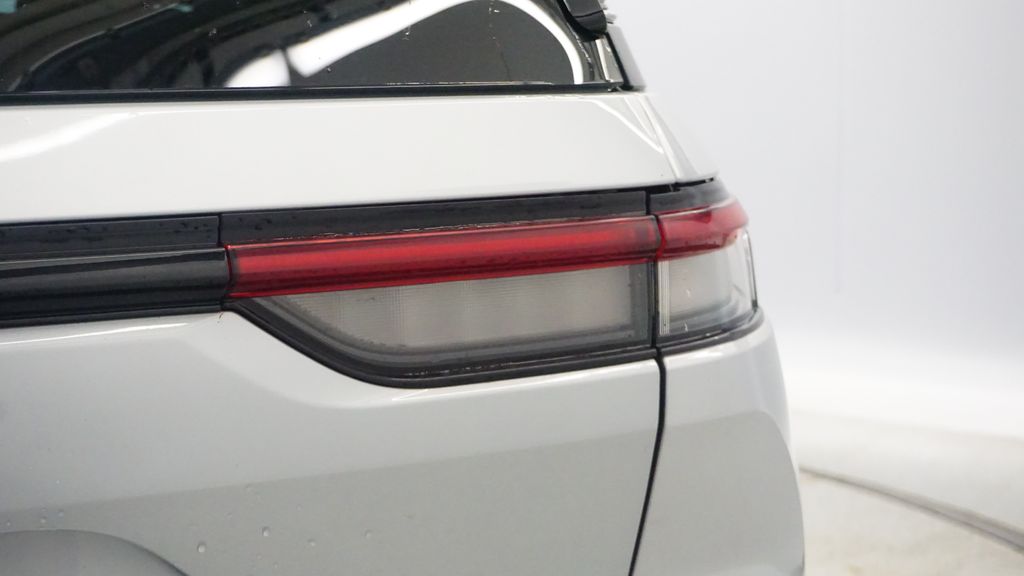 Thumbnail: 2022 Jeep Grand Cherokee - 12