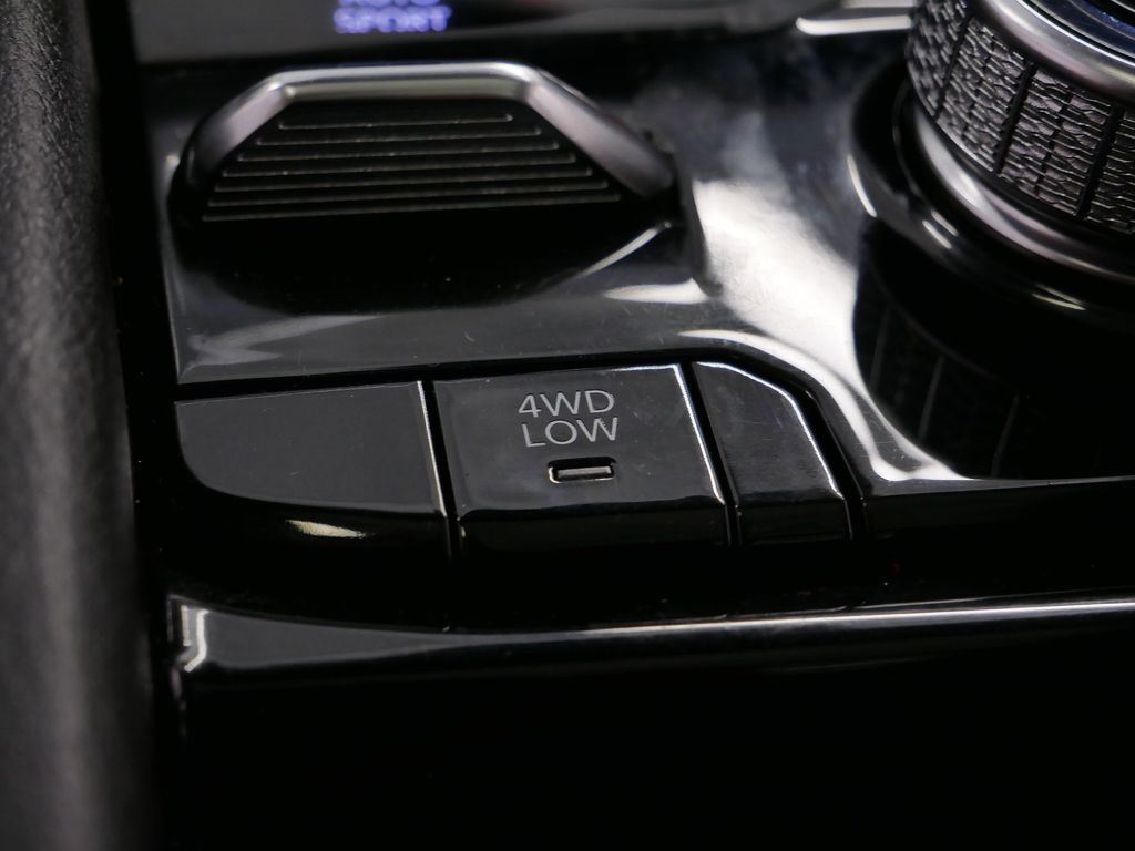 Thumbnail: 2022 Jeep Grand Cherokee - 41