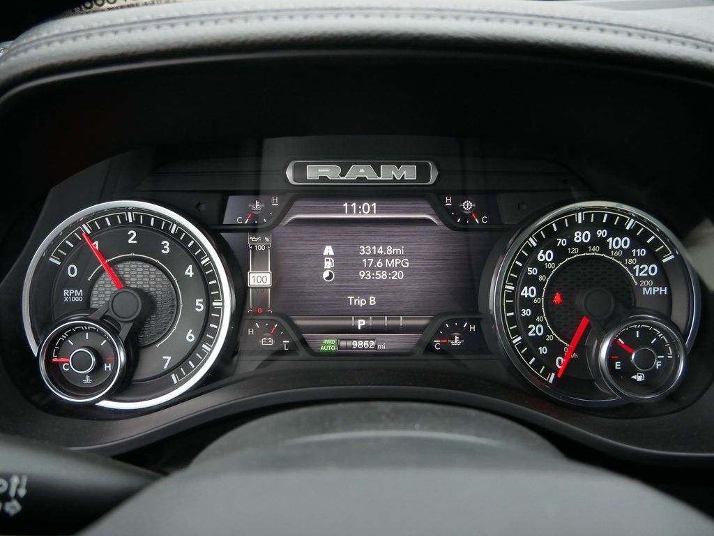 Thumbnail: 2025 RAM 1500 - 27