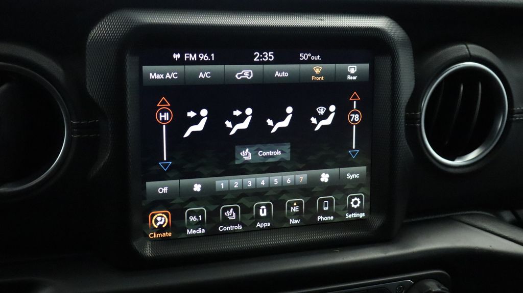 Thumbnail: 2021 Jeep Wrangler - 34