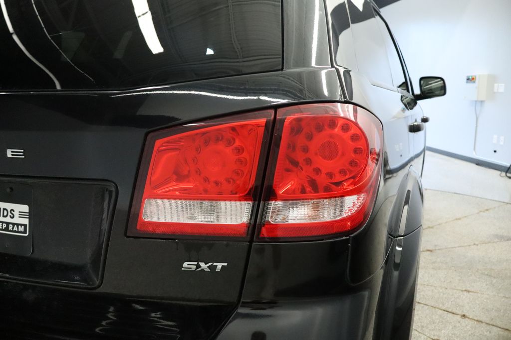 Thumbnail: 2017 Dodge Journey - 15