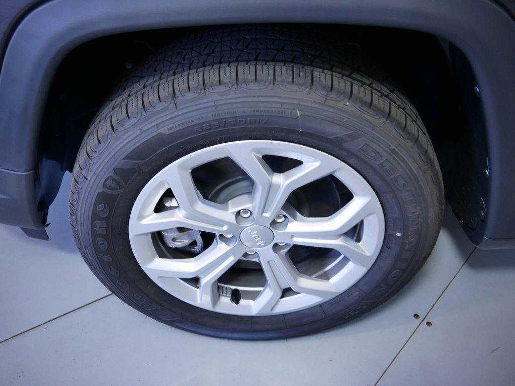 Thumbnail: 2024 Jeep Compass - 22