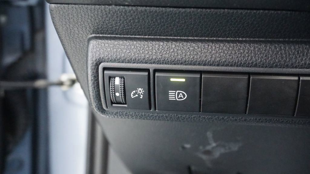 Thumbnail: 2022 Toyota Corolla - 27