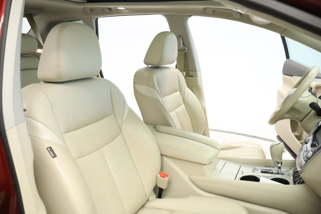 Thumbnail: 2015 Nissan Murano - 24