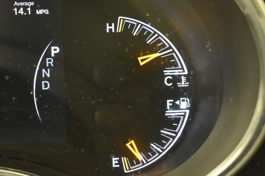 Thumbnail: 2021 Jeep Grand Cherokee - 48