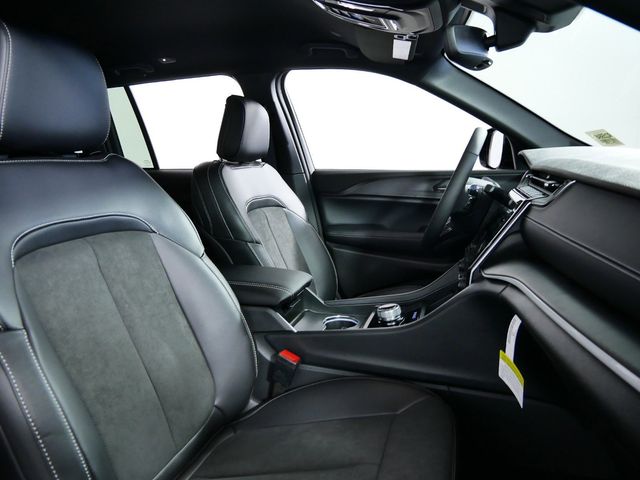 Thumbnail: 2024 Jeep Grand Cherokee - 23