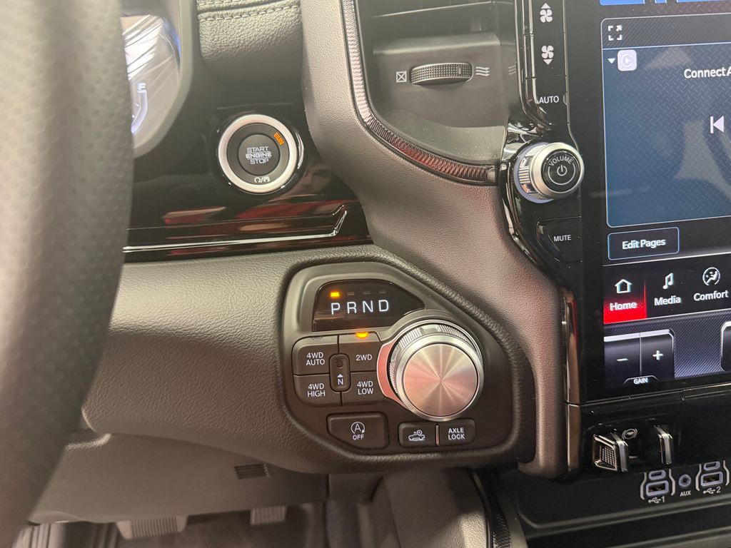Thumbnail: 2026 RAM 1500 - 28