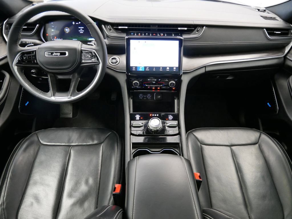 Thumbnail: 2022 Jeep Grand Cherokee - 22