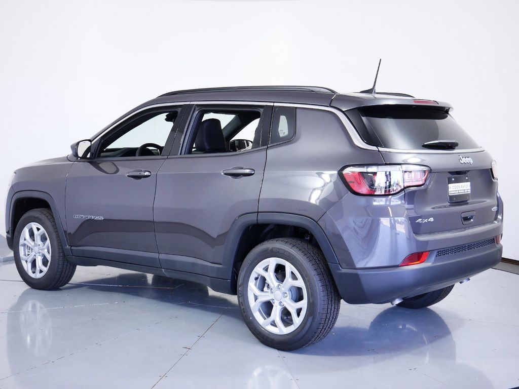Thumbnail: 2024 Jeep Compass - 17
