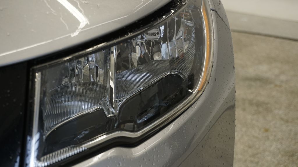 Thumbnail: 2018 Jeep Compass - 14