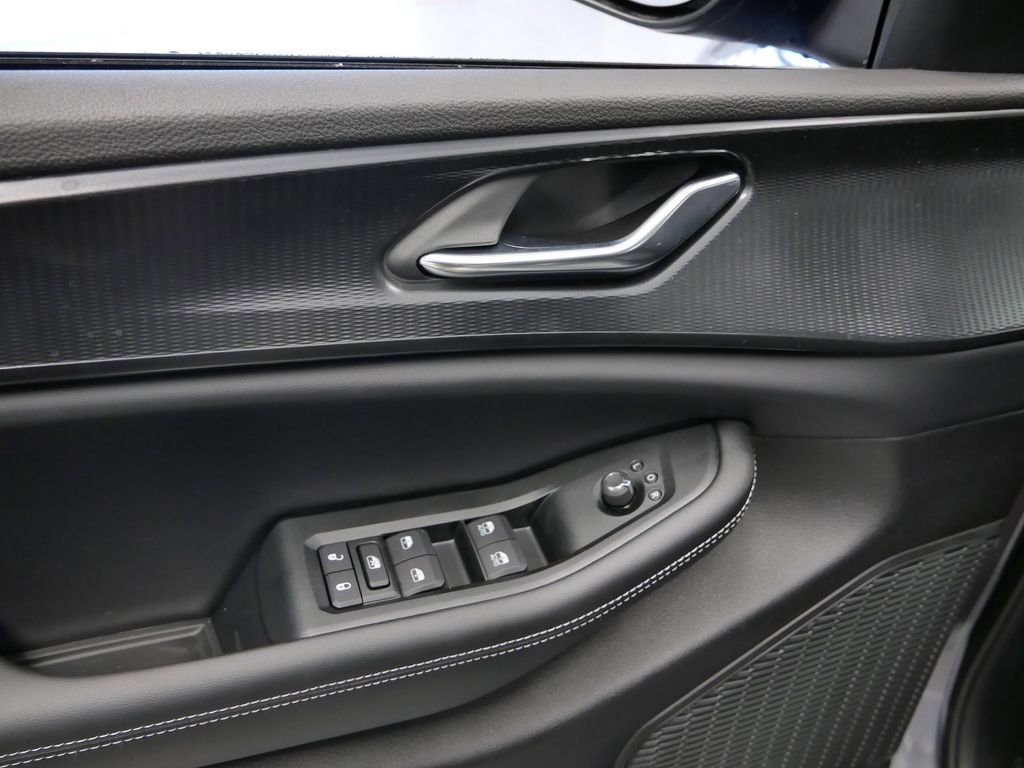 Thumbnail: 2025 Jeep Grand Cherokee L - 7