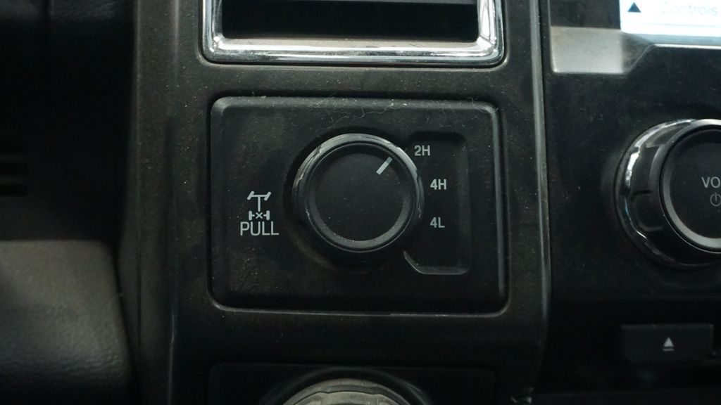 Thumbnail: 2016 Ford F-150 - 34