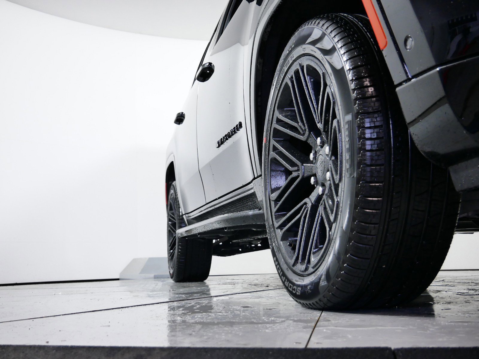 Thumbnail: 2024 Jeep Wagoneer - 6