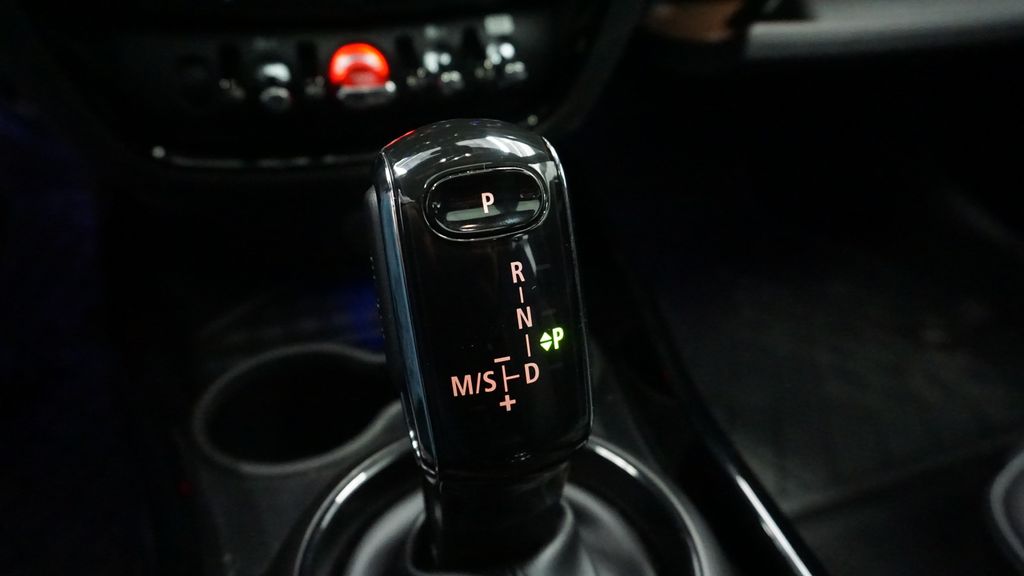 Thumbnail: 2022 MINI Cooper Clubman - 37