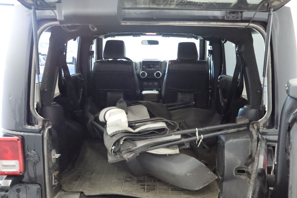 Thumbnail: 2011 Jeep Wrangler - 16