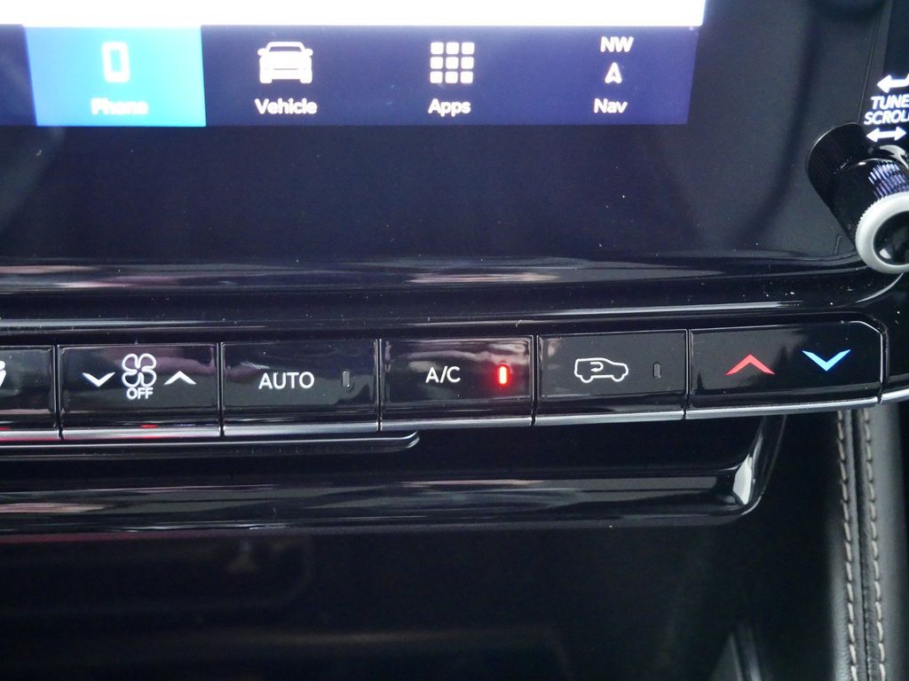 Thumbnail: 2024 Jeep Wagoneer - 48