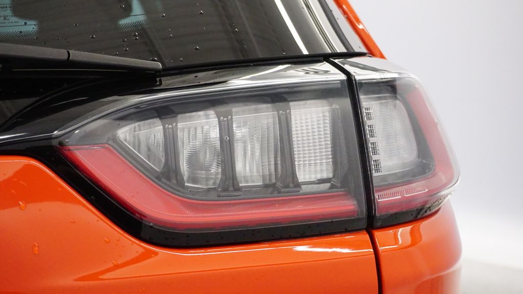 Thumbnail: 2021 Jeep Cherokee - 14