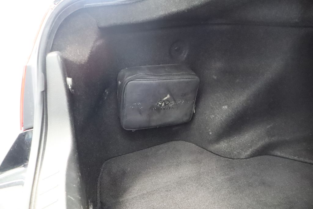 Thumbnail: 2009 INFINITI G37 - 16