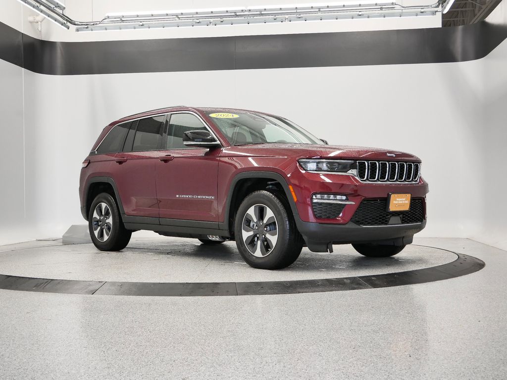 Thumbnail: 2024 Jeep Grand Cherokee - 50