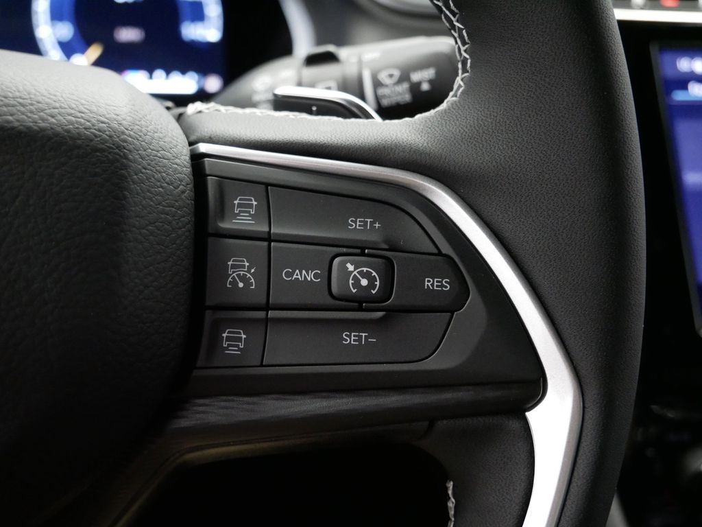 Thumbnail: 2025 Jeep Grand Cherokee - 27