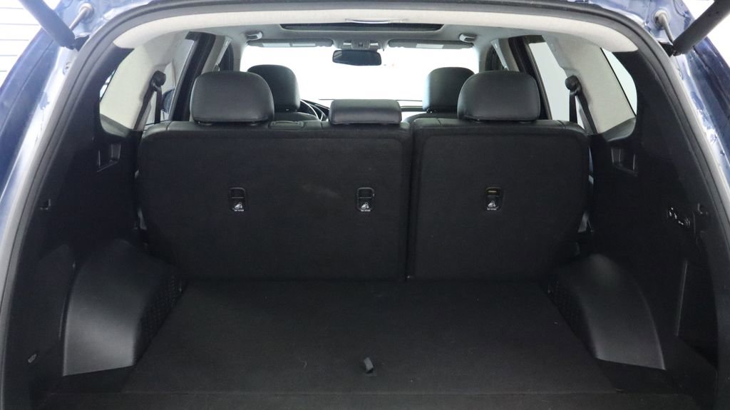 Thumbnail: 2020 Hyundai Santa Fe - 15