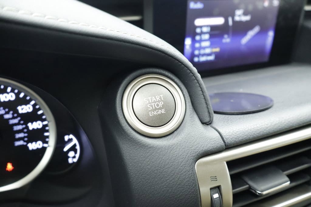 Thumbnail: 2015 Lexus IS - 27