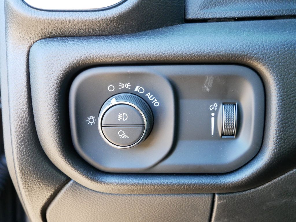 Thumbnail: 2026 RAM 2500 - 36