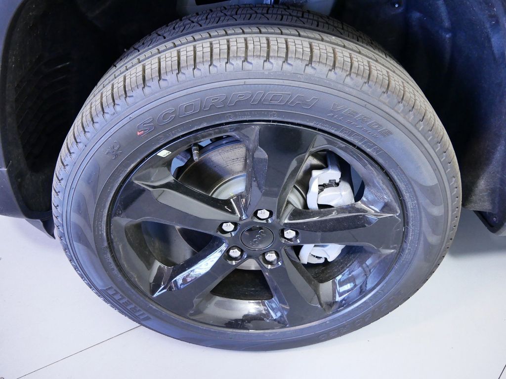 Thumbnail: 2025 Jeep Grand Cherokee L - 20