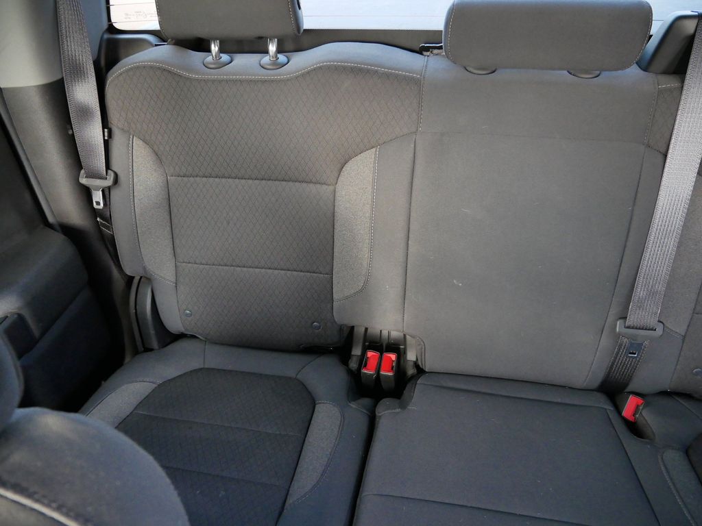 Thumbnail: 2019 Chevrolet Silverado 1500 - 18