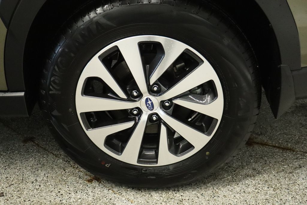 Thumbnail: 2025 Subaru Outback - 17