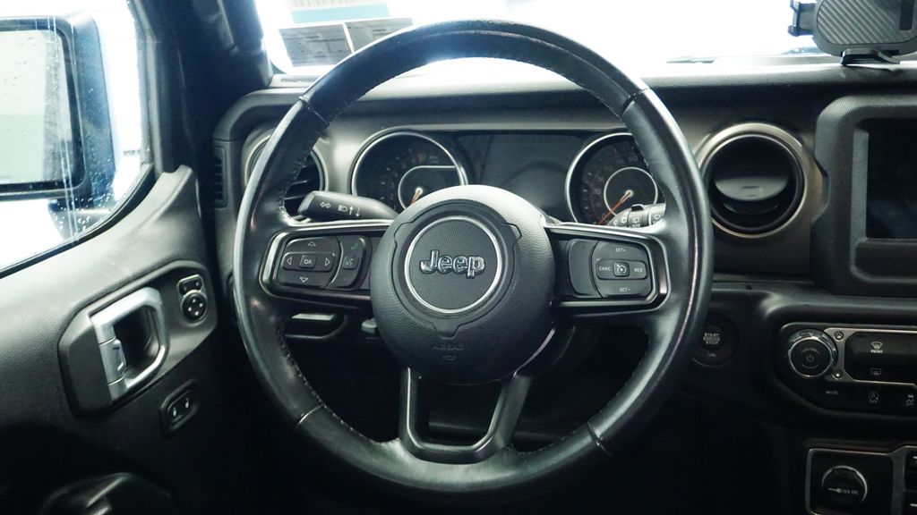 Thumbnail: 2019 Jeep Wrangler - 23