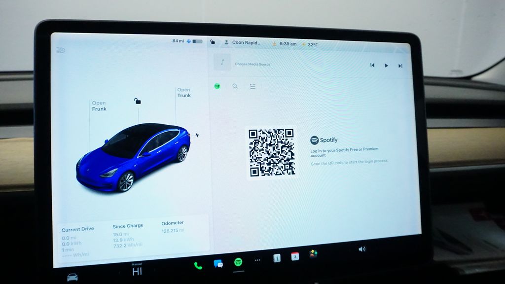Thumbnail: 2018 Tesla Model 3 - 27