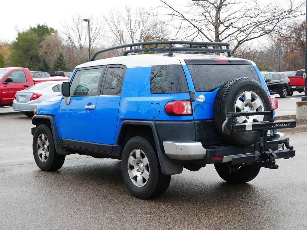 Thumbnail: 2007 Toyota FJ Cruiser - 3