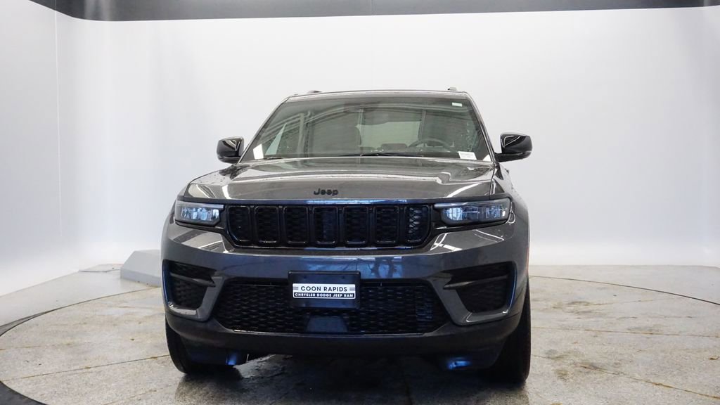 Thumbnail: 2023 Jeep Grand Cherokee - 11