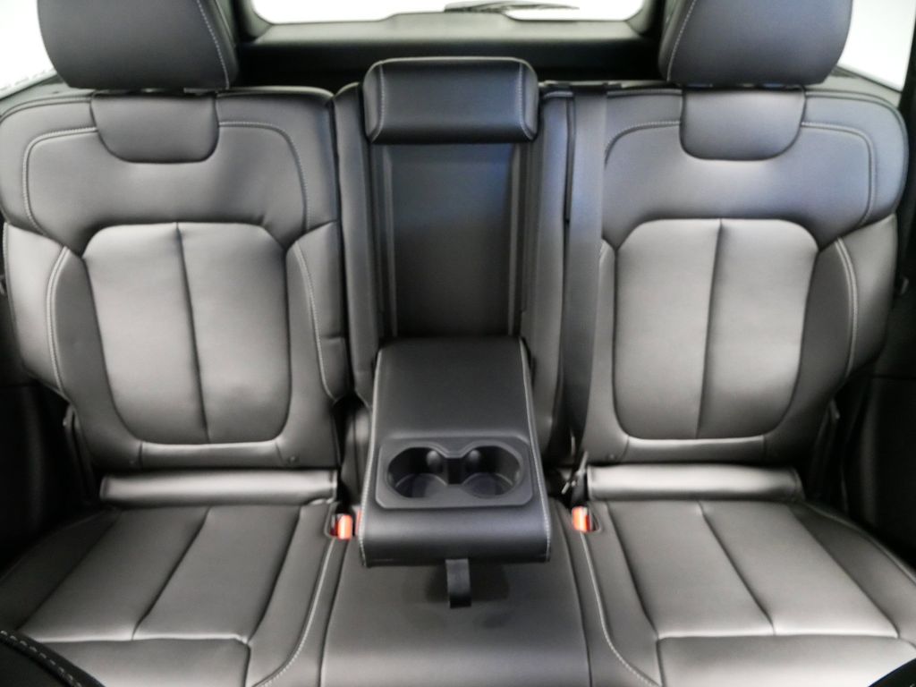 Thumbnail: 2025 Jeep Grand Cherokee - 20