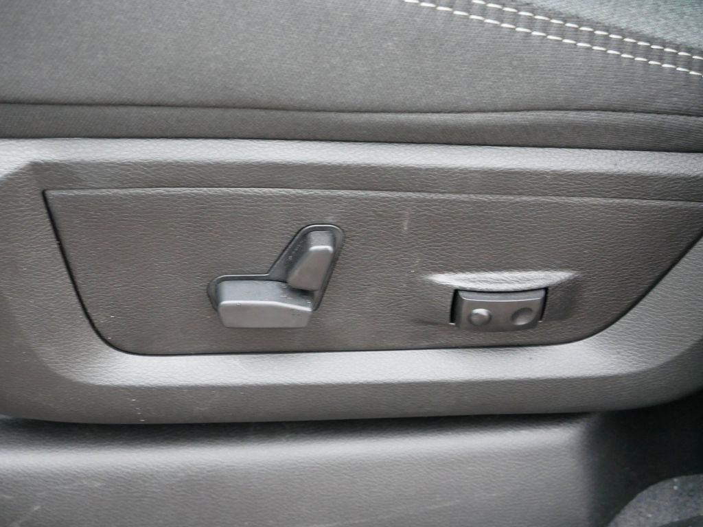 Thumbnail: 2026 RAM 2500 - 4