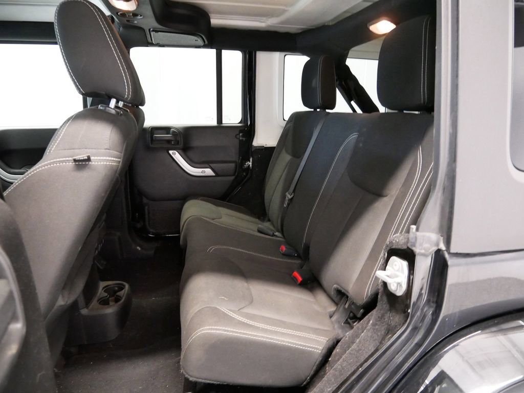 Thumbnail: 2016 Jeep Wrangler - 23