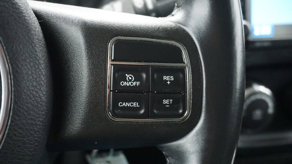 Thumbnail: 2012 Jeep Patriot - 38