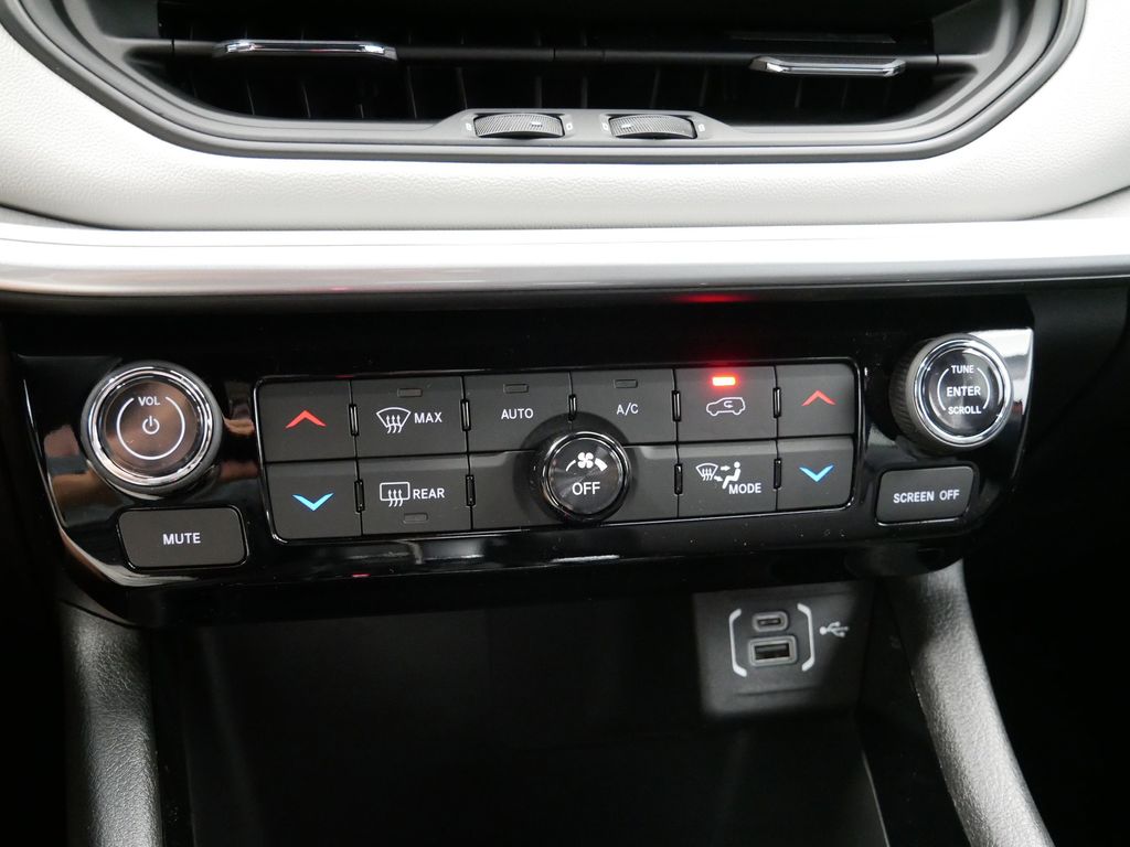 Thumbnail: 2025 Jeep Compass - 34