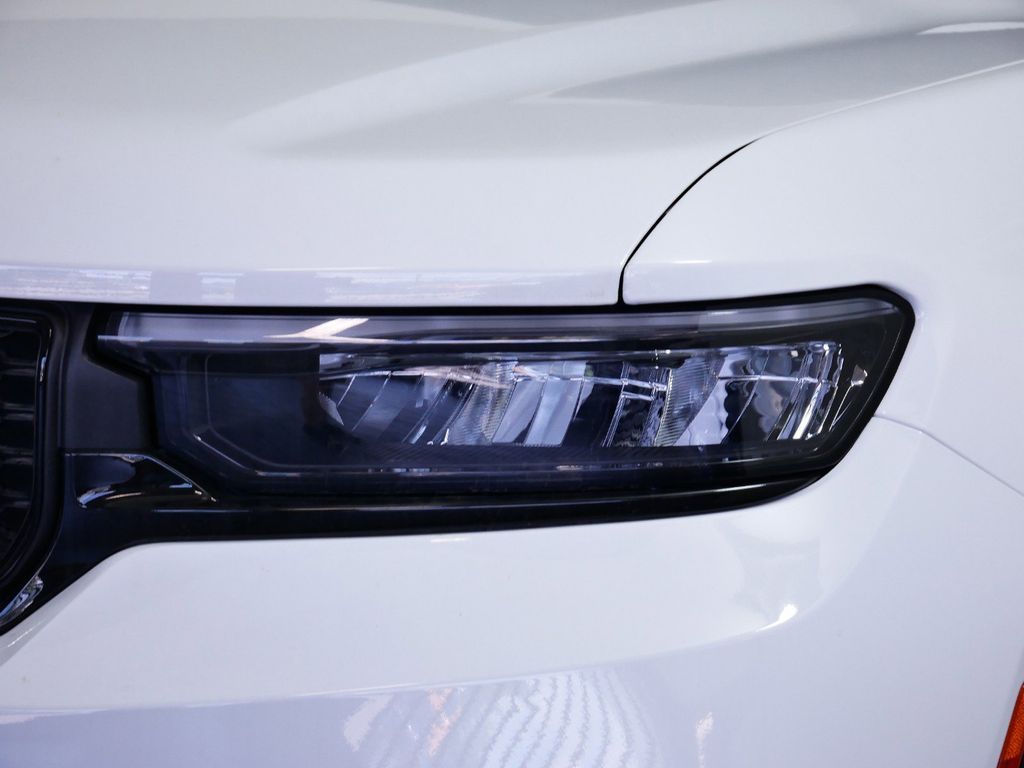 Thumbnail: 2025 Jeep Grand Cherokee - 19