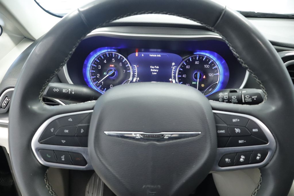 Thumbnail: 2023 Chrysler Pacifica - 29