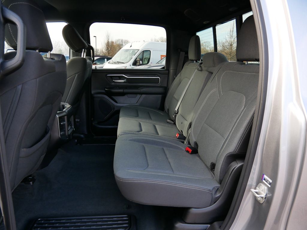 Thumbnail: 2024 RAM 1500 - 9