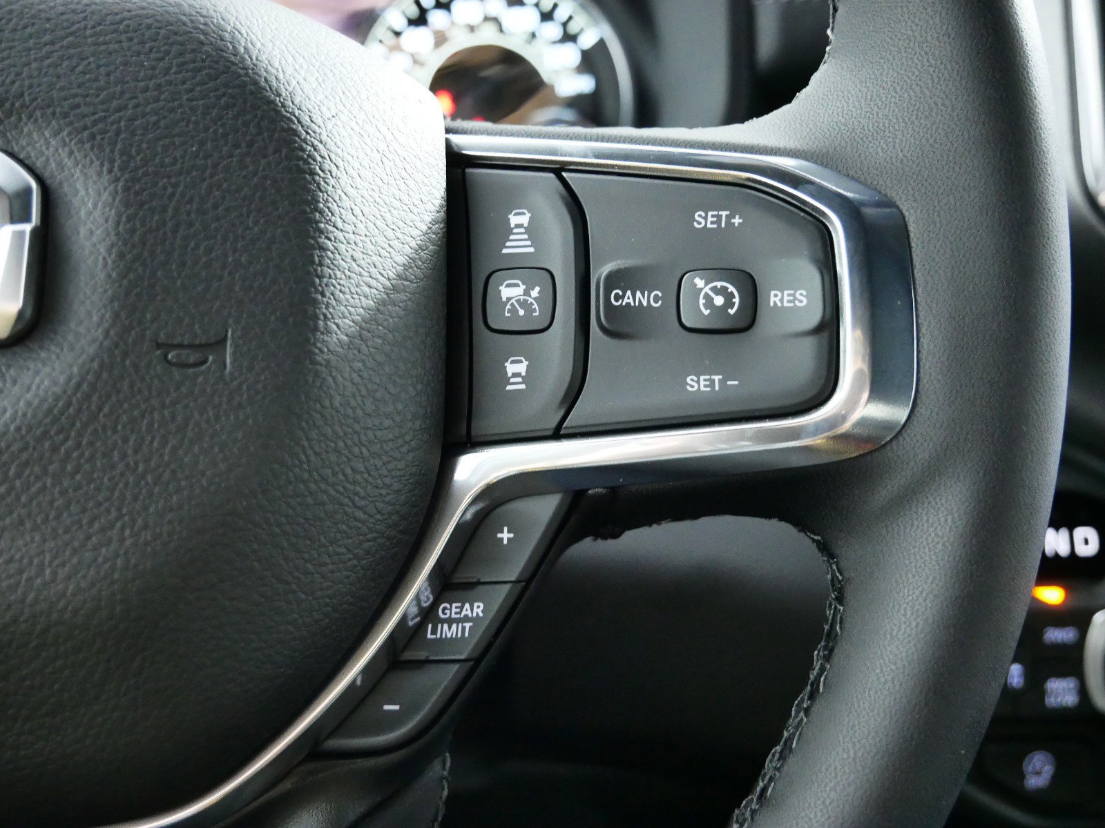 Thumbnail: 2025 RAM 1500 - 37