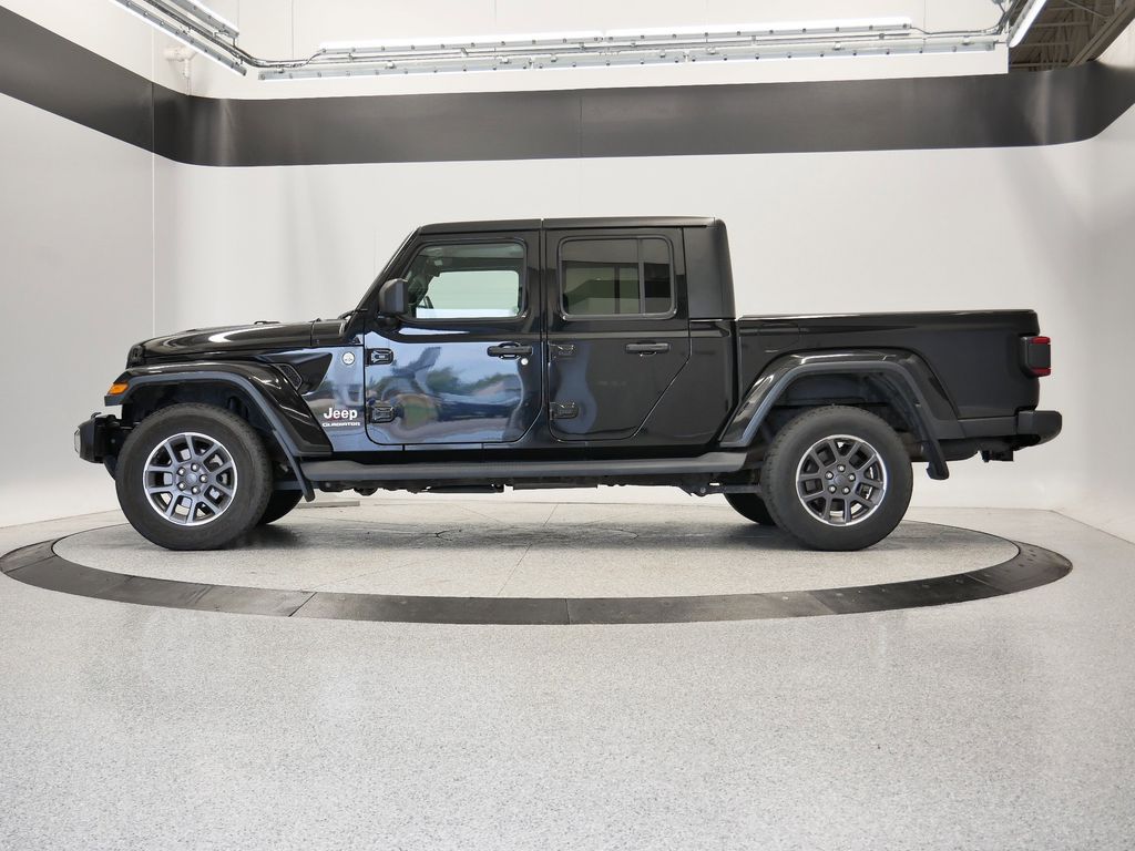 Thumbnail: 2021 Jeep Gladiator - 2