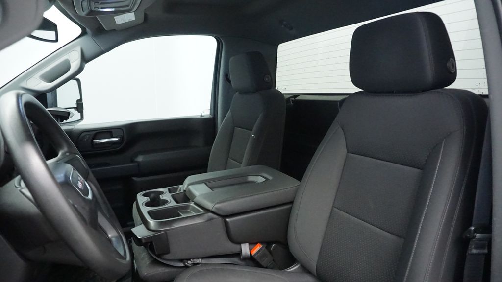 Thumbnail: 2024 GMC Sierra 3500 - 25