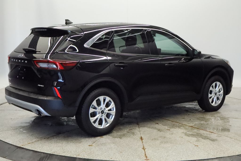 Thumbnail: 2024 Ford Escape - 6