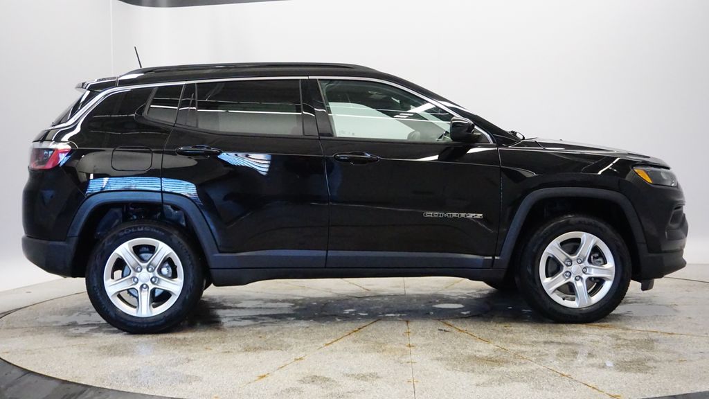 Thumbnail: 2023 Jeep Compass - 6