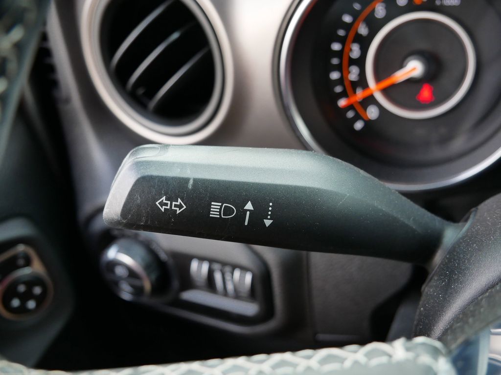 Thumbnail: 2020 Jeep Gladiator - 23