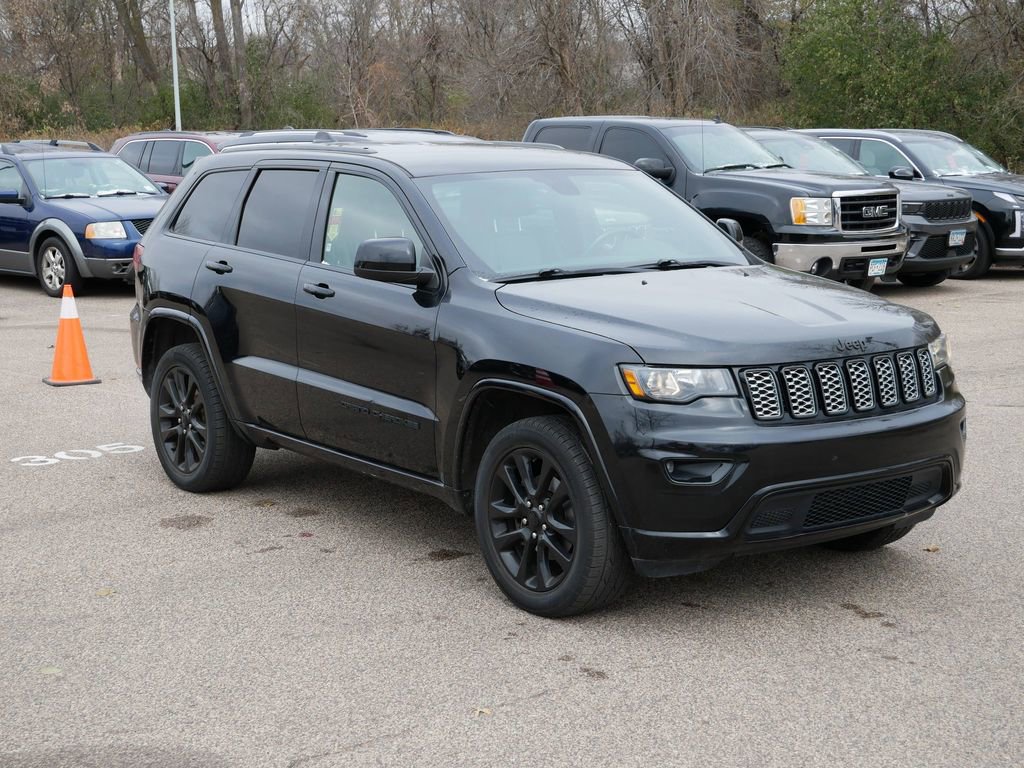 Thumbnail: 2019 Jeep Grand Cherokee - 17