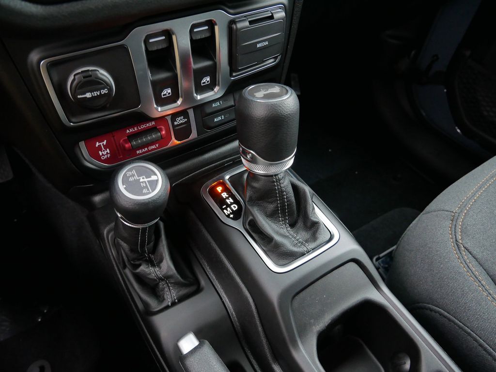 Thumbnail: 2026 Jeep Wrangler - 36